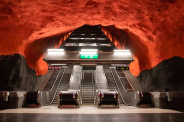 Solna Centrum ünlü metro istasyonu