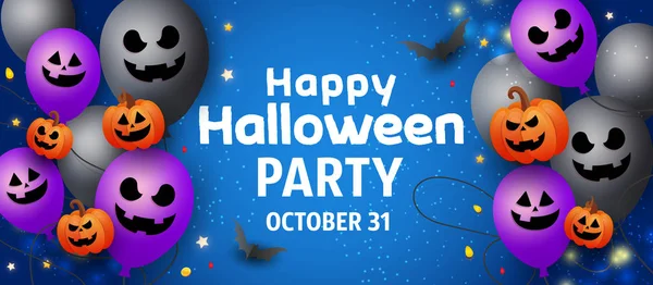 Szczęśliwy baner sprzedaży Halloween z przerażającymi balonami duchów twarzy, pomarańczowe dynie, nietoperze i złote dekory na ciemnym tle. Szablon karty okolicznościówki, broszury lub plakatu. — Wektor stockowy