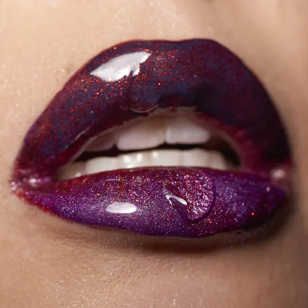 Makro Pchnięciu Piękne Błyszczące Usta Kobiece Kolor Makijażu Obraz Stockowy