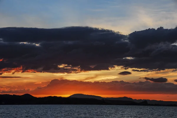 Pôr Sol Rotorua Lake Ngongotaha Nova Zelândia Imagem De Stock