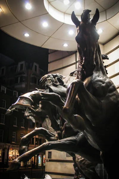 Heykel. - Sanat. Sokak görünümü