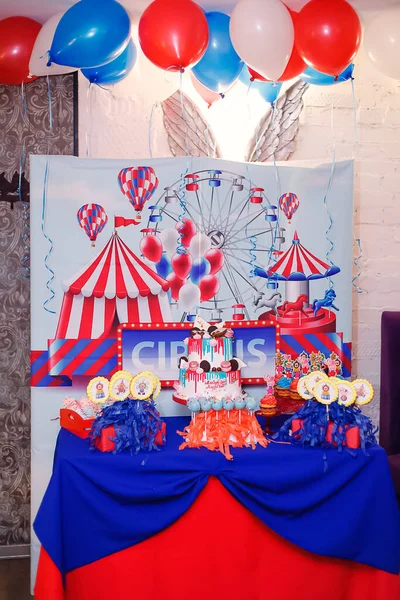  Bunlar çocuk tatili için harika dekorasyonlar.