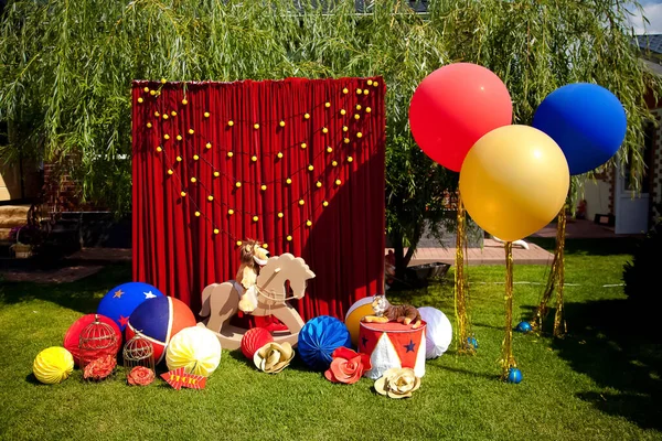  Bunlar çocuk tatili için harika dekorasyonlar.