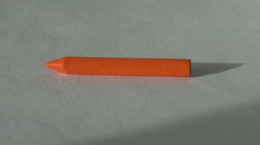 turuncu renk mum mum boya pastel boya sanatçı aracı