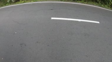 Aktif insanlar scooter ve bisiklet sürmek