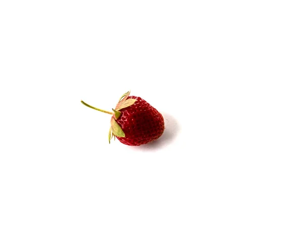 Isoliert Auf Weißem Hintergrund Erdbeere Nahaufnahme Foto — Stockfoto