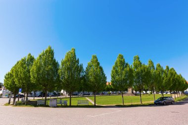 Putbus, Almanya - 09 Mayıs 2018: Sirk Putbus şikayetler üzerinde meydanda. Almanya, hangi Prens Wilhelm Malte ben Putbus 1828 düzenlendiği son düzgün tasarlanmış sirkte Putbus sirk gibi