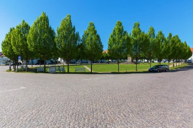 Putbus, Almanya - 09 Mayıs 2018: Sirk Putbus şikayetler üzerinde meydanda. Almanya, hangi Prens Wilhelm Malte ben Putbus 1828 düzenlendiği son düzgün tasarlanmış sirkte Putbus sirk gibi