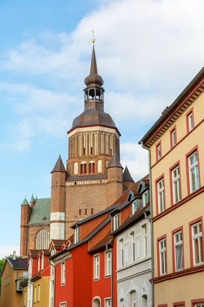 Stadtbild Mit Kirche Der Unesco Geschützten Altstadt Von Stralsund — Stockfoto