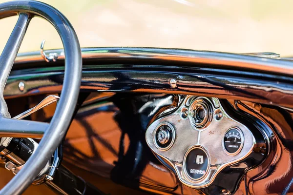 Imagen Tablero Instrumentos Coche Histórico —  Fotos de Stock