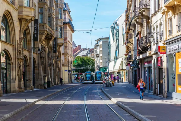 Strasburg Francja Września 2018 Ulica Przystanku Tramwajowego Strasburgu Niezidentyfikowanych Osób — Zdjęcie stockowe