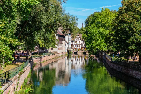 Strasbourg Frankrike September 2018 Canal Floden Ill Petite France Med — Stockfoto