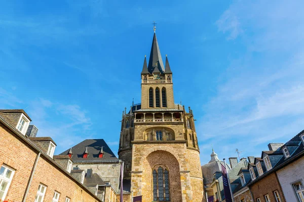 Foto Van Toren Van Kathedraal Van Aken Aken Duitsland — Stockfoto