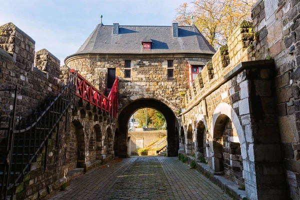Bild Des Mittelalterlichen Ponttors Aachen Deutschland — Stockfoto