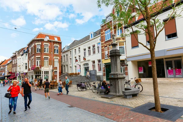 Roermond Holandia Sierpień 2018 Zakupy Ulicy Centrum Miasta Niezidentyfikowanych Osób — Zdjęcie stockowe