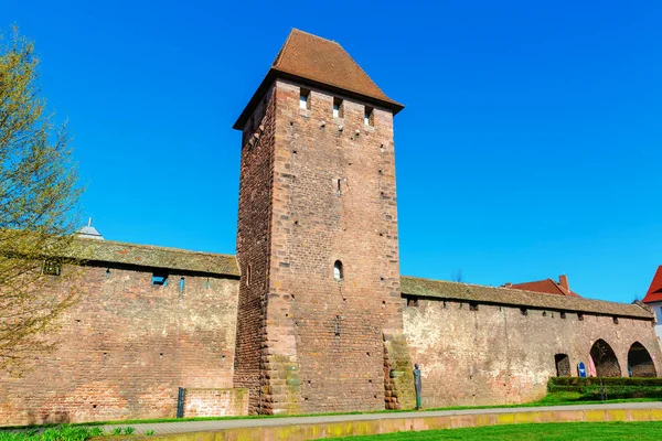 Foto Muralha Medieval Cidade Romana Com Torres Worms Alemanha — Fotografia de Stock