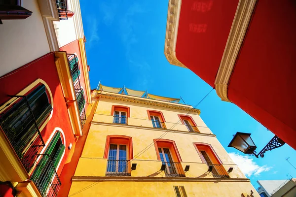 Malerische Gasse Der Altstadt Von Sevilla Spanien Hochwinkel — Stockfoto