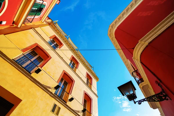 Beco Pitoresco Cidade Velha Sevilha Espanha Vista Alto Ângulo — Fotografia de Stock