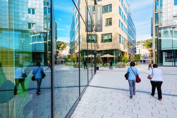 Stuttgart September 2018 Einkaufsstraße Stuttgart Mit Unbekannten Stuttgart Ist Die — Stockfoto