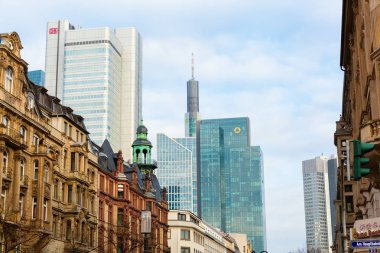 Frankfurt am Main, Almanya - 07 Ocak 2019: cityscape finans bölgesine de Frankfurt am Main. Frankfurt Avrupa kıtasının büyük finans merkezidir