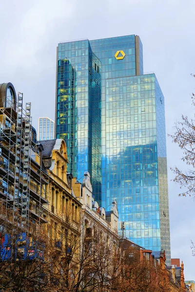 Frankfurt Alemania Enero 2019 Edificio Histórico Frente Torre Plata Fráncfort — Foto de Stock