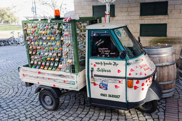 Colônia Alemanha Fevereiro 2019 Carro Vintage Com Armários Amor Que — Fotografia de Stock