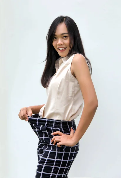 Азіатський Тайський Леді Щасливі Почуття Втратив Вагу Шоу Decrese Штани — стокове фото