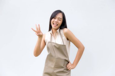 Asyalı kız üç parmak göstermek ve Kont secound işlemi için yapmak gibi beyaz arka planda bir şey kameraya bak