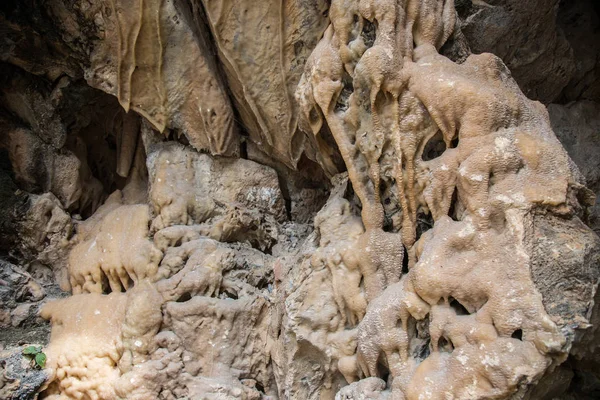 Stalaktyty Stalagmity Jaskini Tajlandii Kamień Piękno Koncepcji Natury — Zdjęcie stockowe