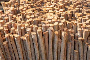 doku arka plan üzerinde ahşap günlük grubu