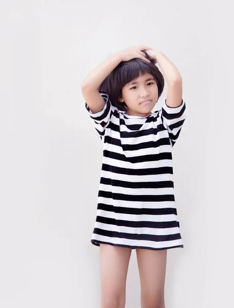 Feliz Asiático Niño Modelo Con Corto Cabello Blanco Aislado Fondo — Foto de Stock