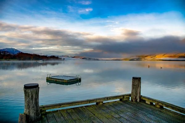 Przystań Glenorchy Jezioro Wakatipu Świcie Mroźny Zimowy Dzień — Zdjęcie stockowe