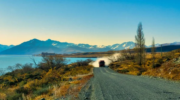 Road Bike Gravel Roads Undeveloped Northern Shore Lake Tekapo Route — стоковое фото