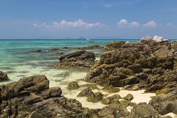 Costa Oceânica Paraíso Tropical Oceano Azul Turquesa Rocha Areia Branca — Fotografia de Stock