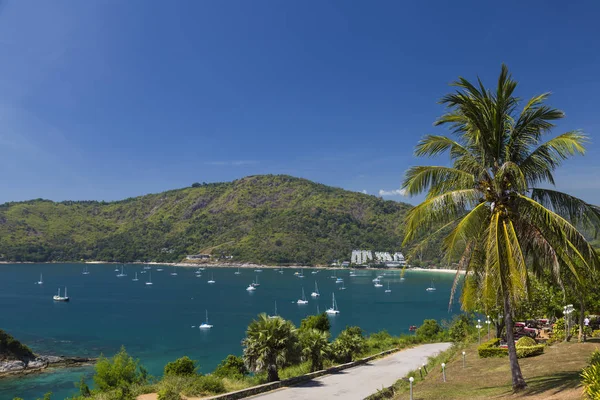 Paraíso Tropical Ilha Tropical Baía Com Iates Superfície Oceano Praia — Fotografia de Stock