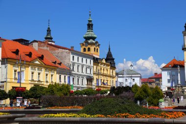 07.08.2018. antik kentin Banska Bystrica. Merkezi Slovakya. Eski Şehir, bir yaz gününde tarihi mimarisi ile ana kare. Popüler turizm, yaz ve kış turizm cazibe