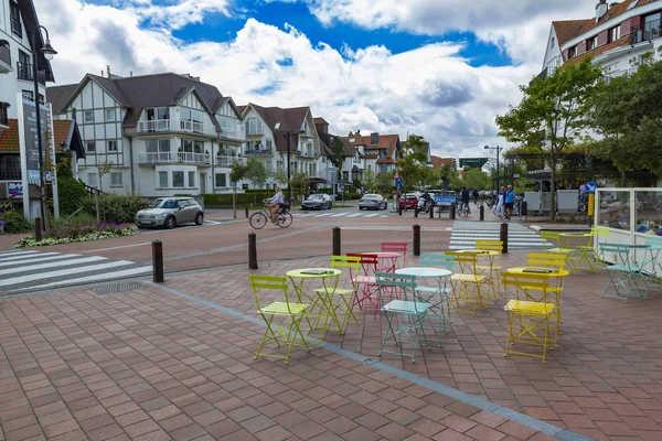 Bir Knokke-Heist tatil beldesi. Belçika. Street City.