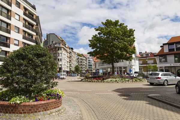 Bir Knokke-Heist tatil beldesi. Belçika. Street City.