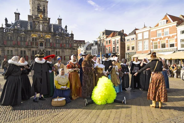 Delft city. Netherlands.  Historic live costume show — Stock Photo, Image