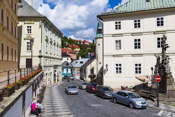 Місто Банська Стиявніца, Словаччина. Вулиця Старого міста — стокове фото