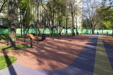 Boş modern çocuk oyun alanı. Dnipro şehri. Ukrayna