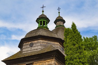Ahşap kutsal Trinity Kilisesi açık. City Zhovkva, Ukrayna