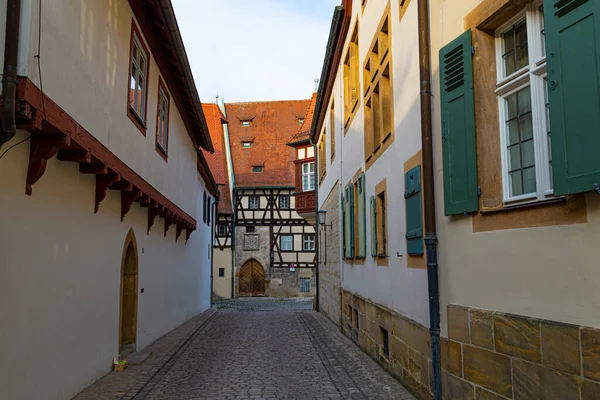 Eski Kasaba Bamberg Renkli Evleri Olan Boş Antik Cadde Unesco — Stok fotoğraf