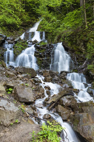 Cascade Trufanets Falls Kárpátaljai Hegységben Kárpátalja Legmagasabb Természetes Vízesése Nyáron — Stock Fotó