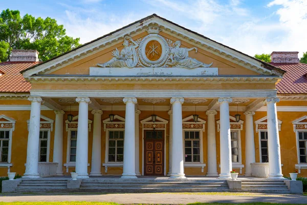 Uitzicht Paleis Park Ensemble Dorp Samchyky Classicisme Imperium Centrale Ingang — Stockfoto