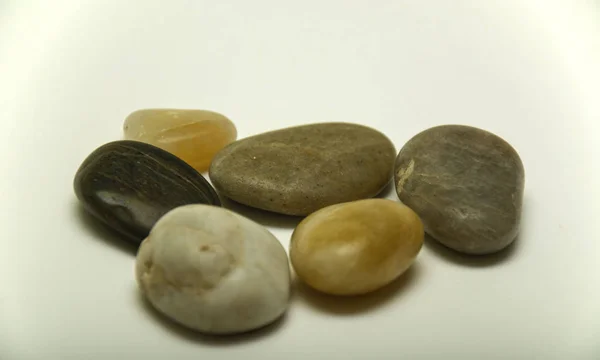 Foto Várias Pedras Com Cor Branca Lanterna — Fotografia de Stock