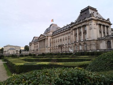 Belçika 'daki antik saray ve bahçe