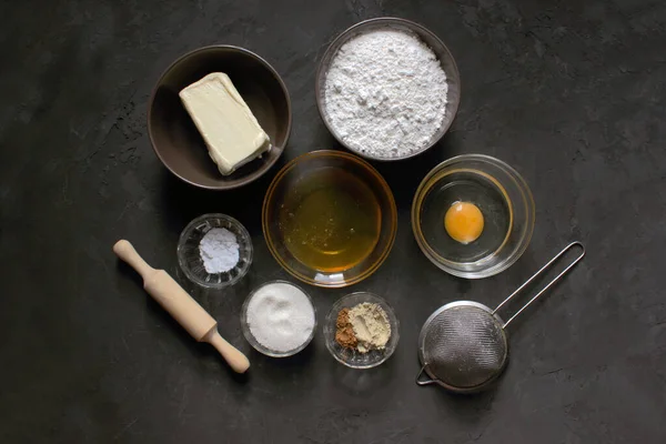 Do it yourself ginger biscuits. Step by step cooking recipe Step 1 Ingredients. Flour. sugar, butter, egg, ginger, cinnamon, soda, honey, rolling pin, sieve. Christmas atmosphere Instruction