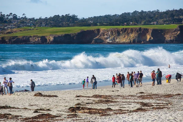 Carmel Sea Usa Říjen 2018 Lidé Turisté Pláži Carmel Beach — Stock fotografie