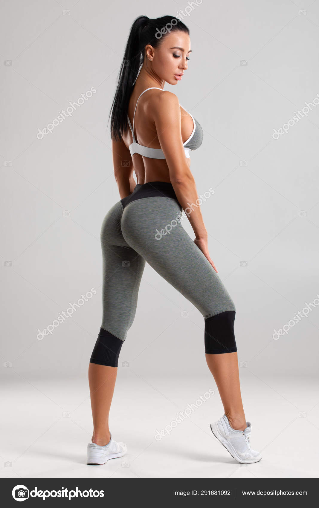 Beautiful Athletic Girl Sexy Fitness Woman Leggings Gray